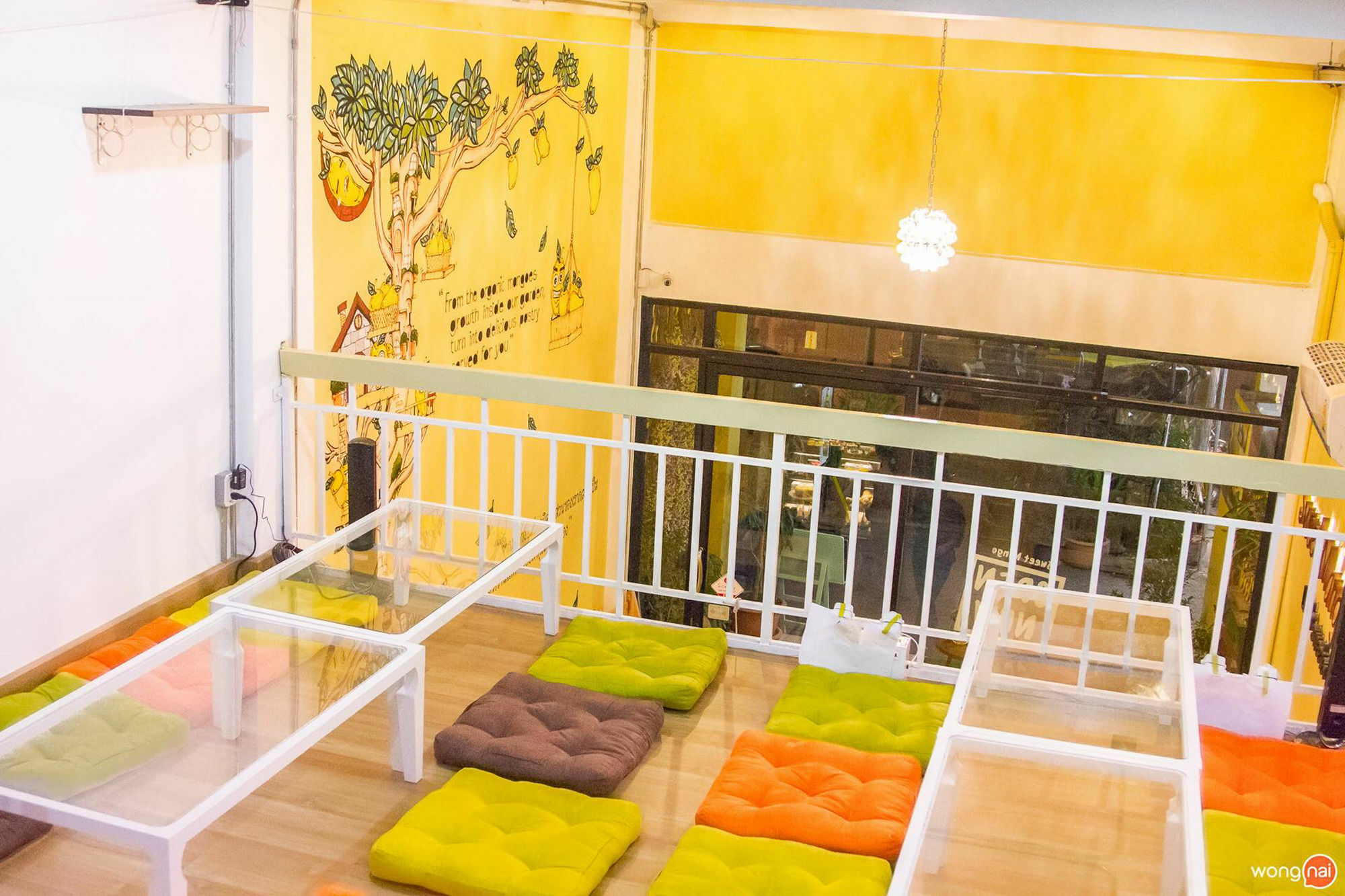 Oyo 743 Sweet Mango Cafe And Hostel Chiang Mai Buitenkant foto